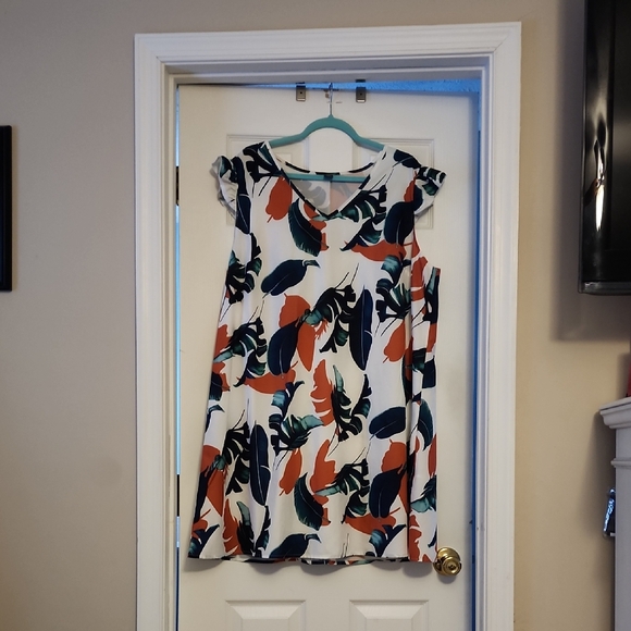 SHEIN Dresses & Skirts - SHEIN Multicolor Leaf Print Dress